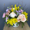 Цветочная композиция в коробке "Весна"