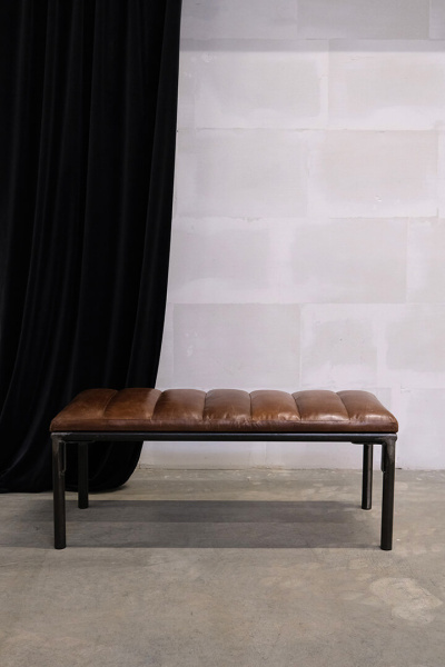 M1822 Скамья с кожаным сиденьем 120см