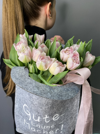 Букет Микс тюльпанов в сумке 21шт
