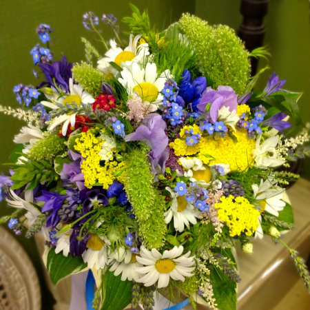 Букет невесты из «полевых» цветов