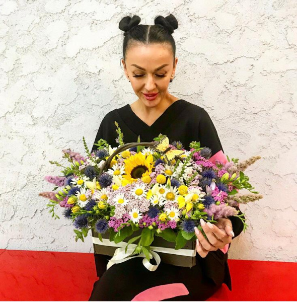 Цветочная композиция краски лета