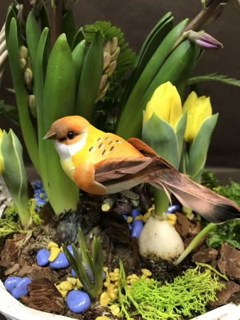 Корзина с гиацинтами, тюльпанами